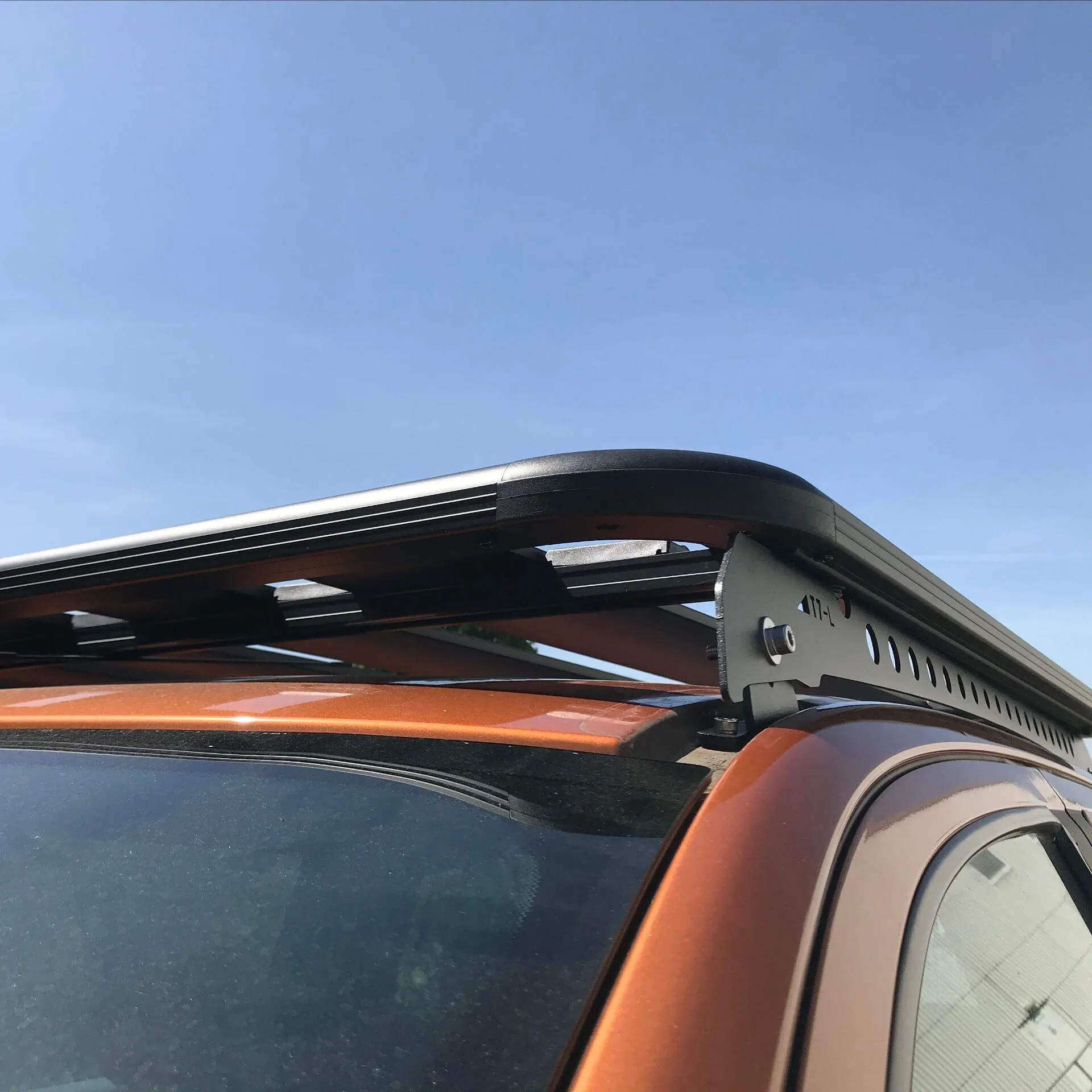 AluMod Low Profile 135cm x 125cm Roof Rack Toyota Hilux 2016 