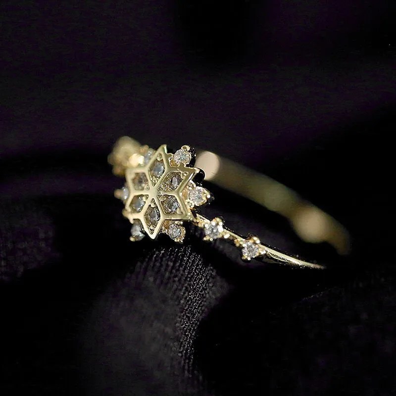 Gorgeous Snowflake Gold Tone Engagement Ring in Sterling Silver