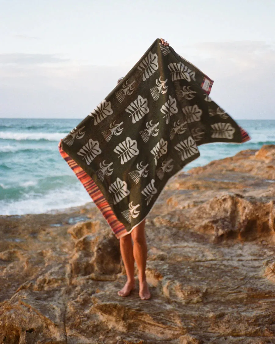 Kip & Co x The Vista | Tulip Terry Bath Sheet / Beach Towel