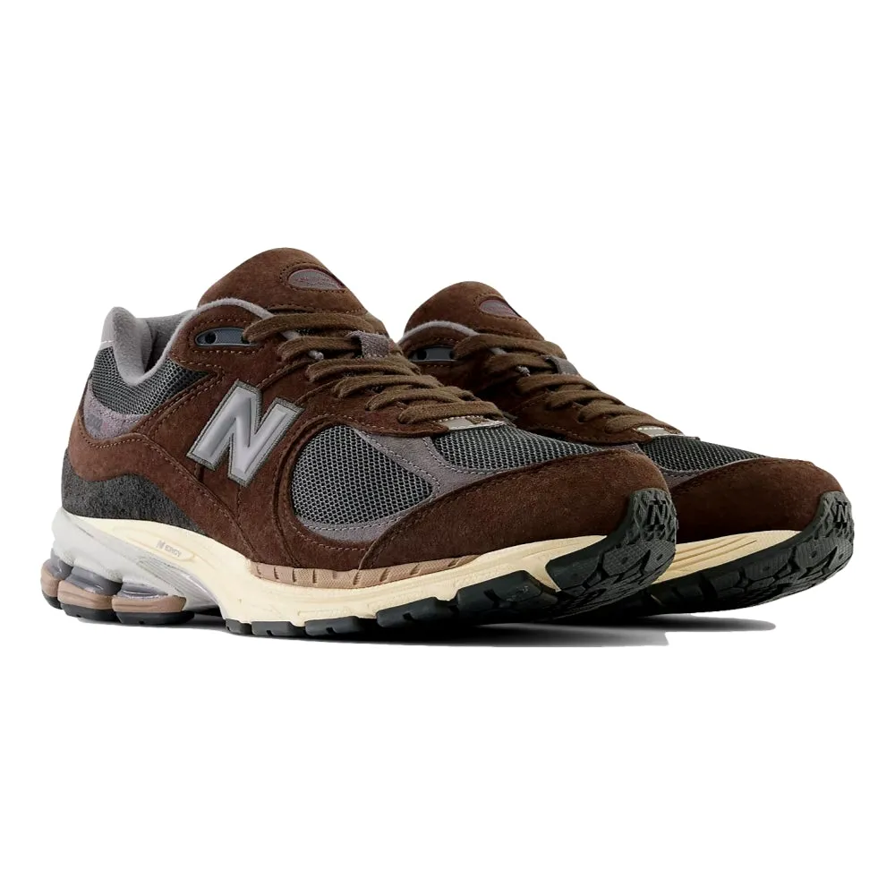 NEW BALANCE 2002R-BROWN