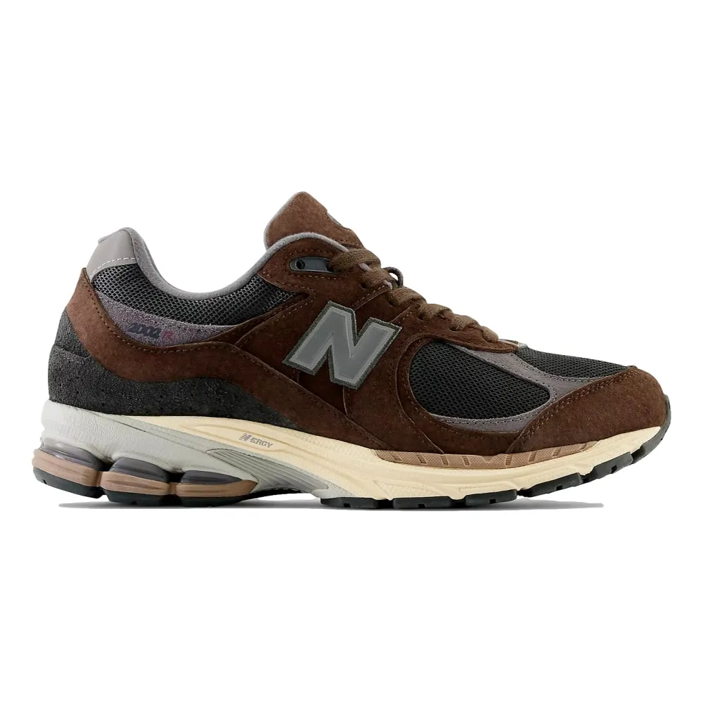 NEW BALANCE 2002R-BROWN