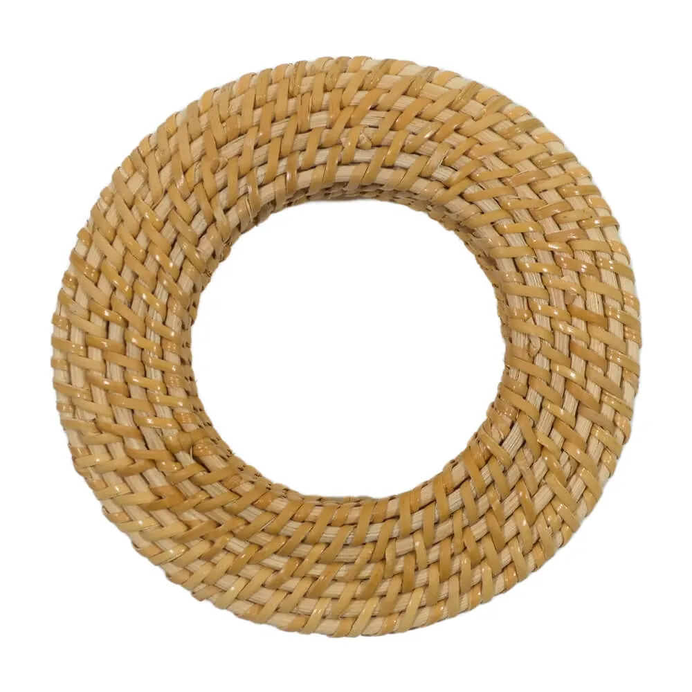 Plastic/rattan Tsurumaki